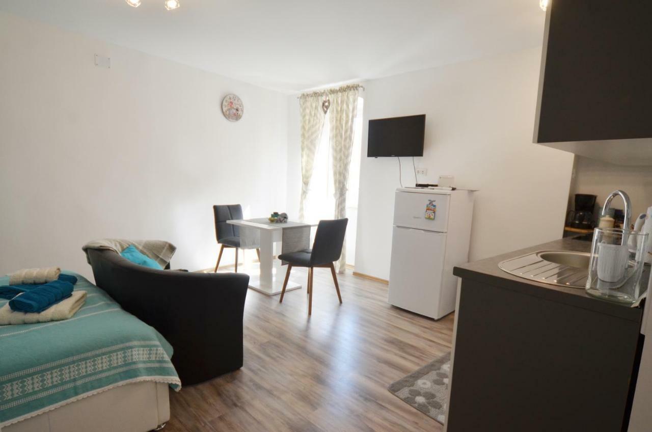 Studio Ana Carera Rovinj Exterior foto