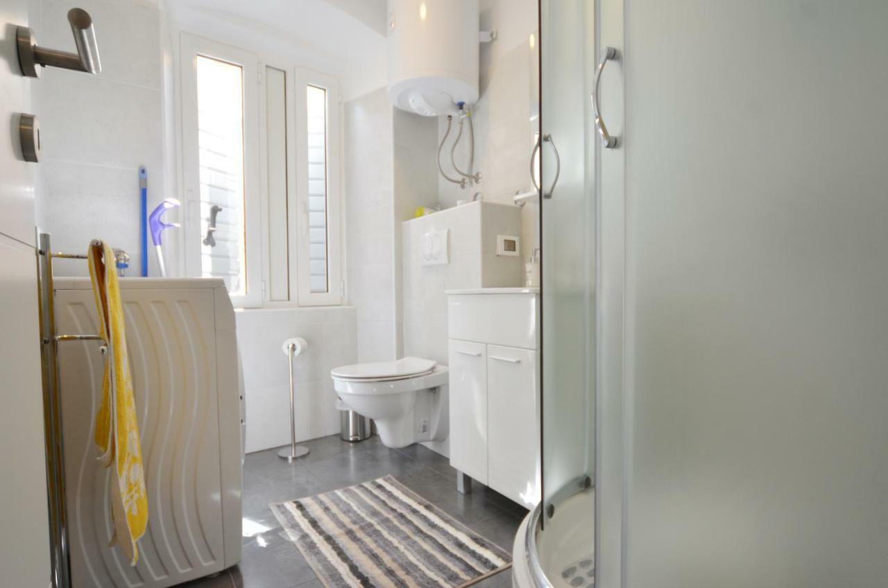 Studio Ana Carera Rovinj Exterior foto
